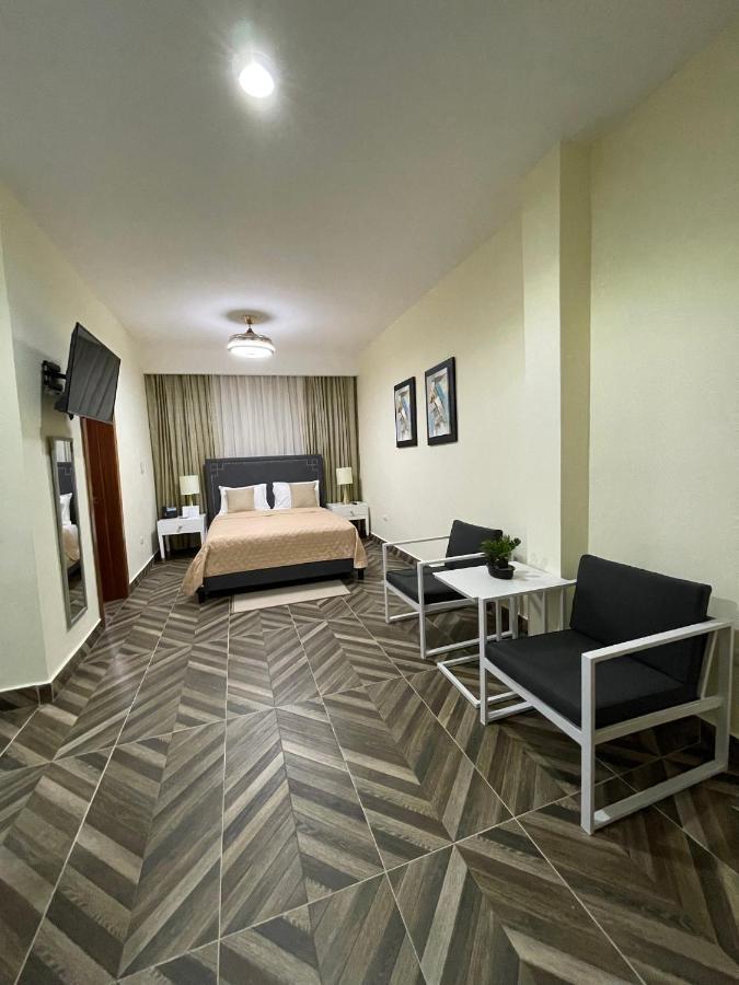 Hotel Monarca Higuey Exterior photo