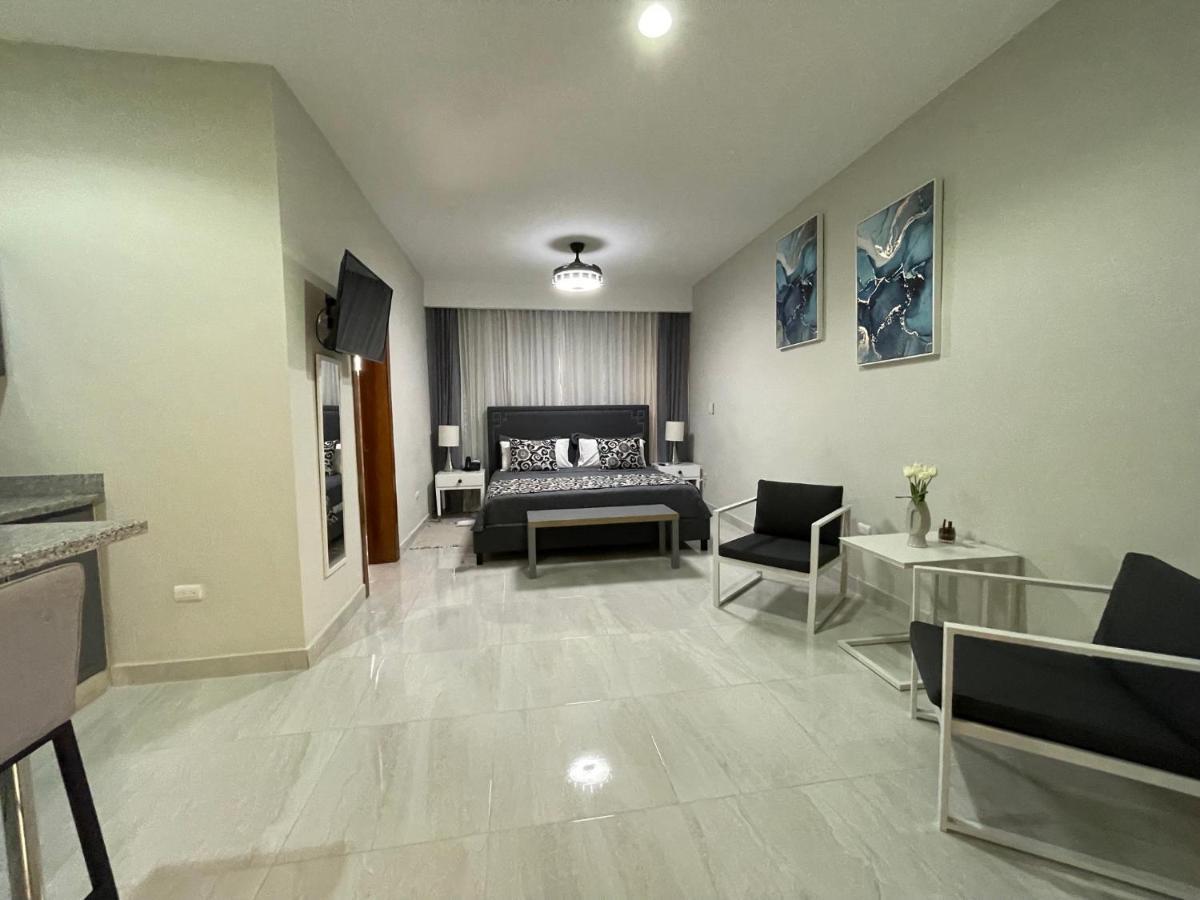 Hotel Monarca Higuey Exterior photo