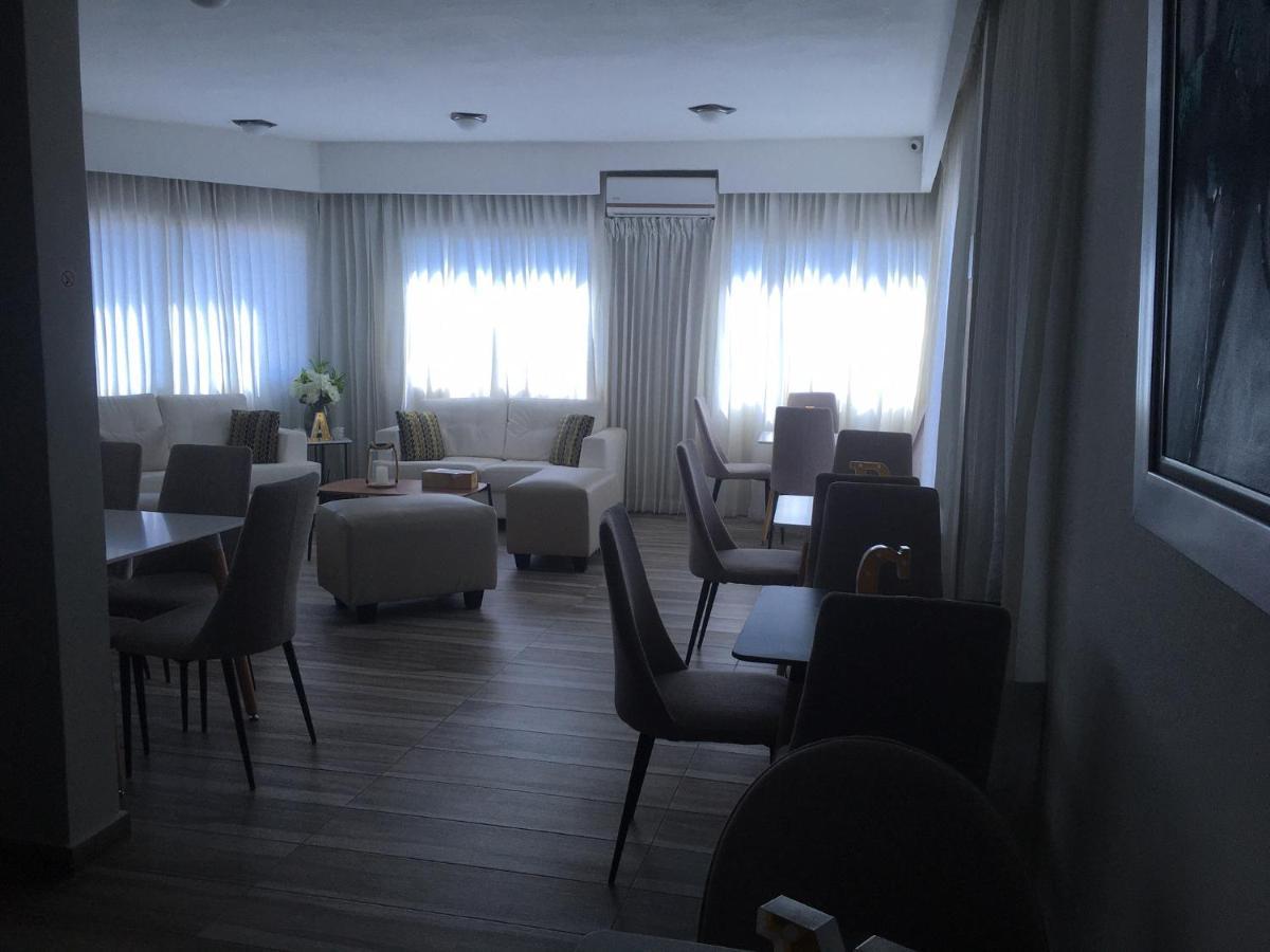Hotel Monarca Higuey Exterior photo