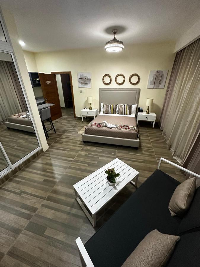 Hotel Monarca Higuey Exterior photo