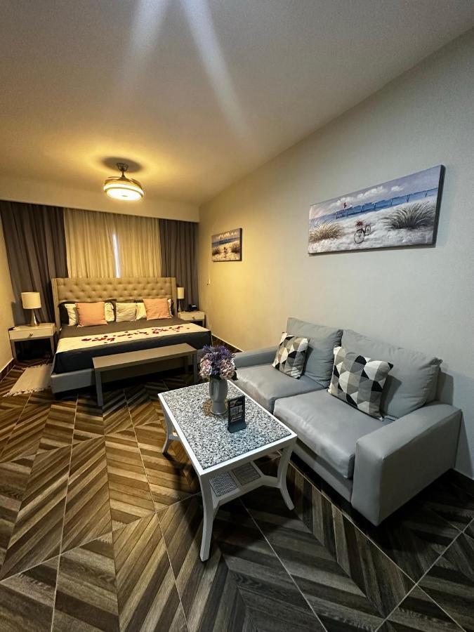 Hotel Monarca Higuey Exterior photo