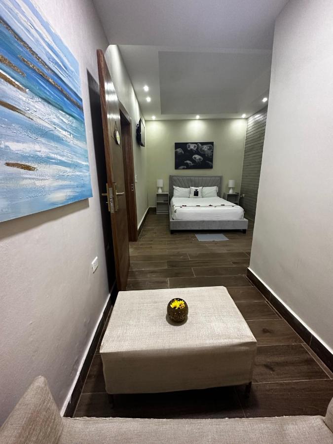 Hotel Monarca Higuey Exterior photo